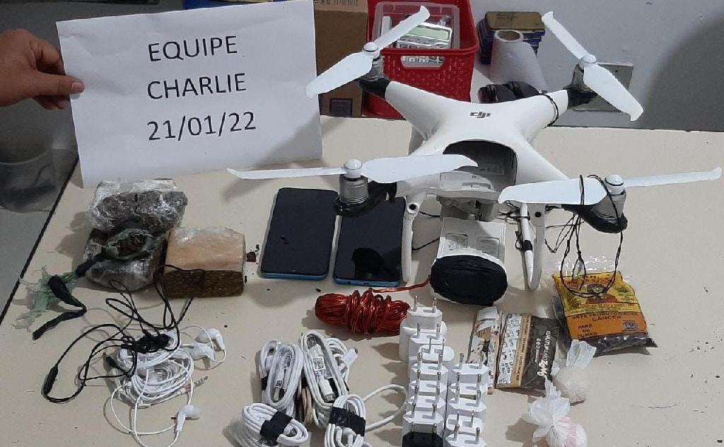 Entrada de drone, celulares e drogas na Penitencuária Central do Estado é interceptada