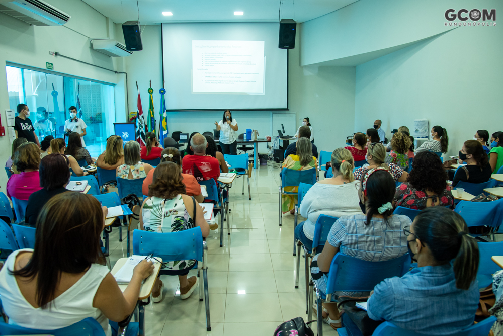 Rondonópolis | Diretores recebem da Semed orientações para o início do ano letivo 2022