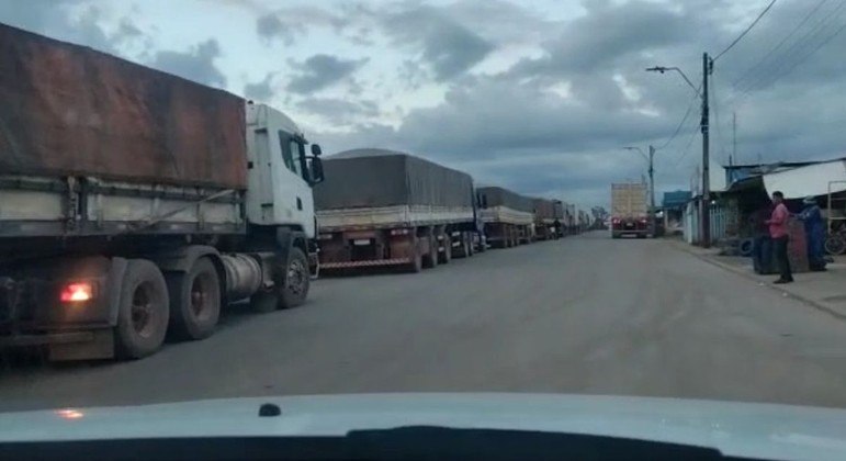 Greve da Receita Federal começa a afetar fiscalização de cargas no país