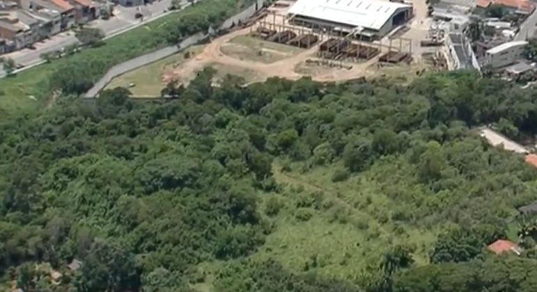 Polícia Civil encontra cemitério clandestino usado pelo PCC em SP