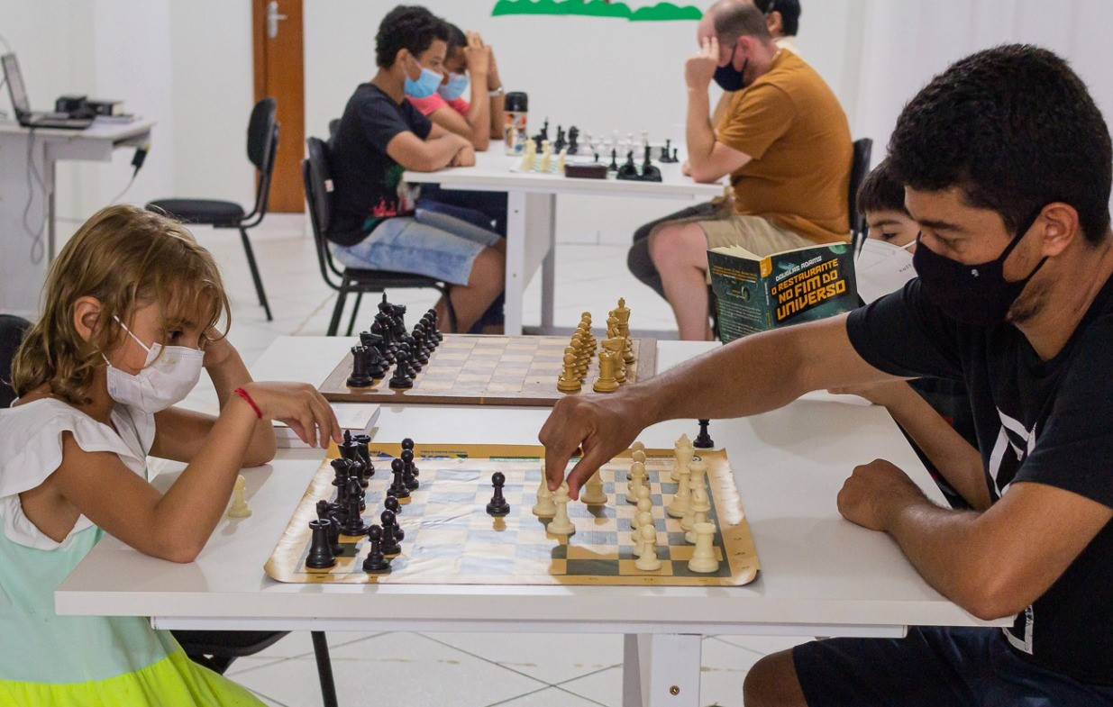 Rondonópolis | Xadrez ganha espaço para ensino e prática na cidade
