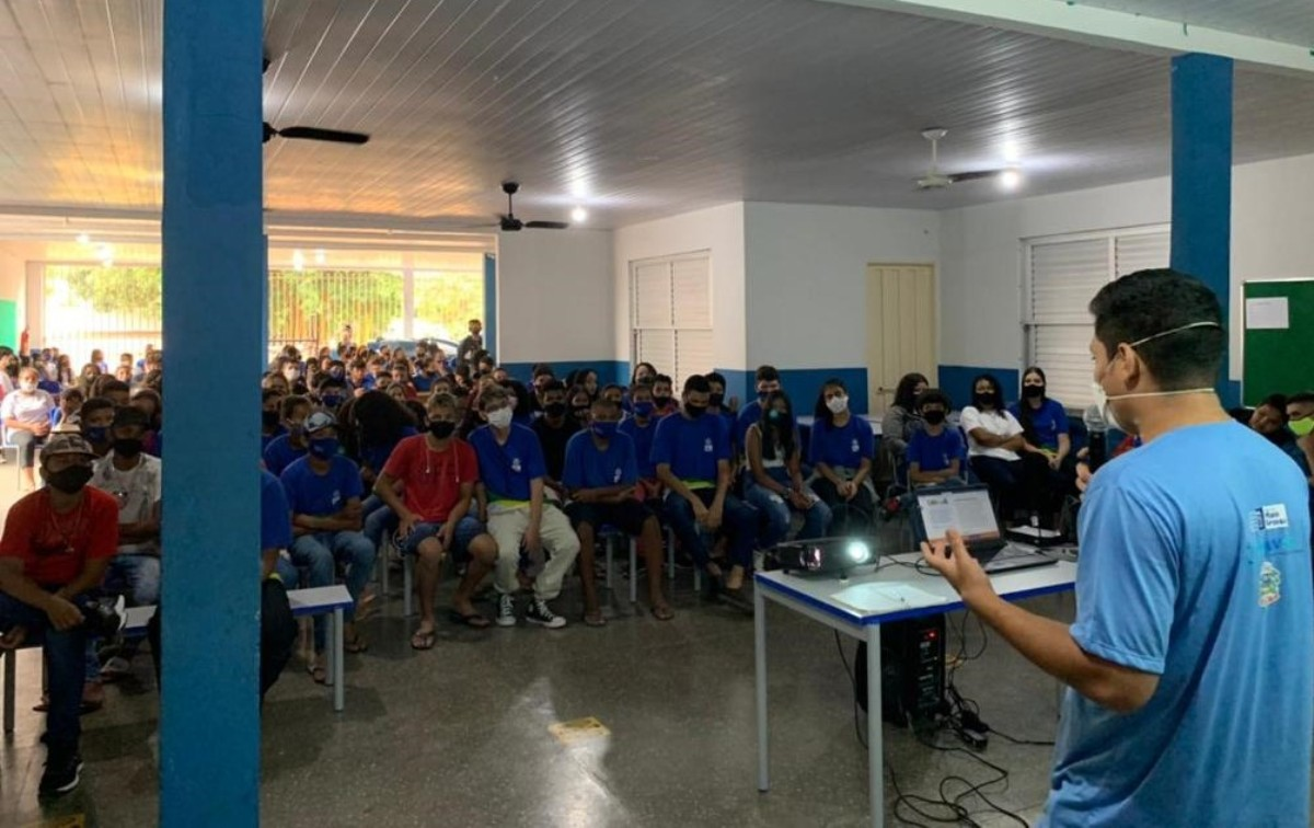 Conselho da Juventude realiza palestras para alunos de escolas públicas