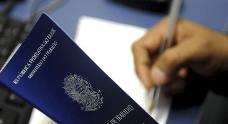 Projeto quer reduzir multa sobre FGTS em demissão sem justa causa