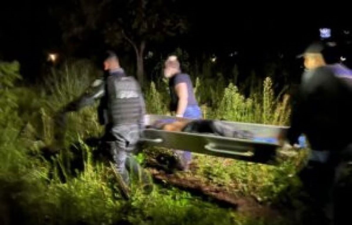 Após roubar loja em Cuiabá, bandidos trocam tiros com PM; um morre