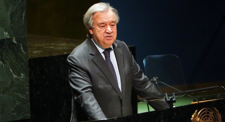 Secretário-geral da ONU diz que combates na Ucrânia devem acabar imediatamente