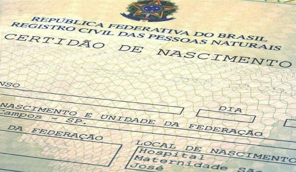 Avó entra na Justiça para mudar nome do neto registrado como ‘Lúcifer’