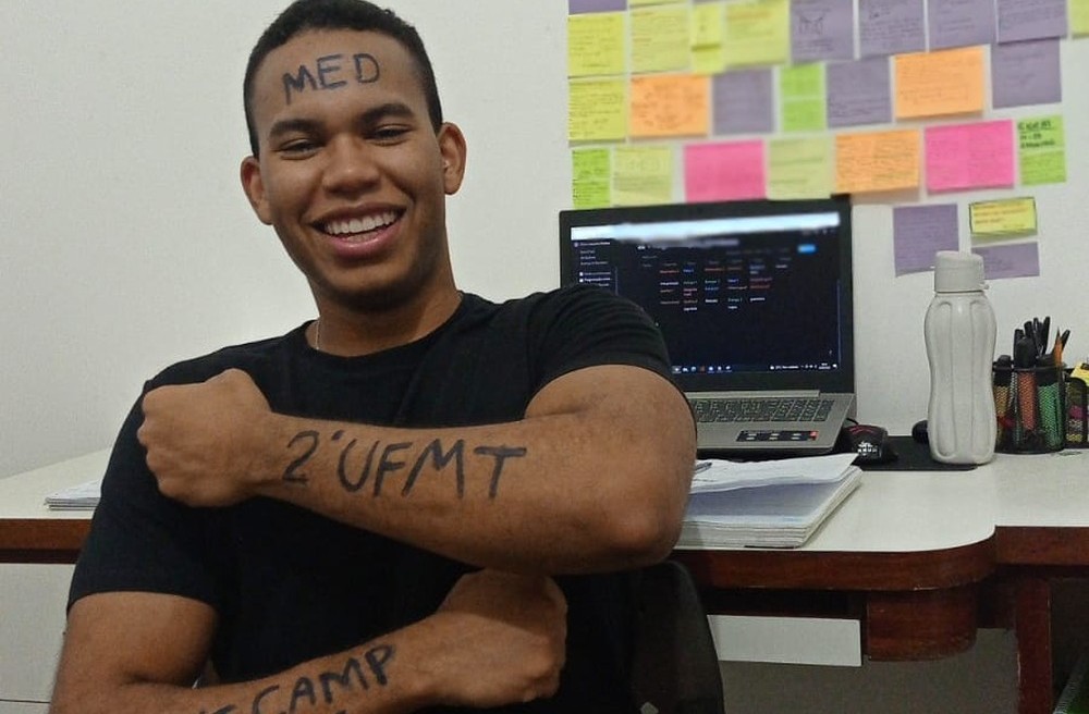 2º colocado em medicina na UFMT diz que estudou sozinho por dois anos: ‘Não me via fazendo outra coisa’