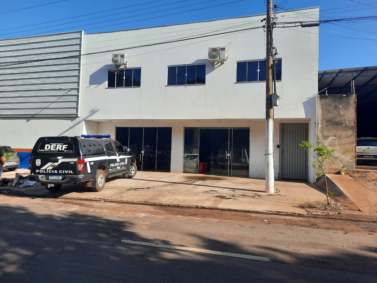 Rondonópolis | Operação cumpre mandados contra empresa de salgados, suspeita de furto de energia