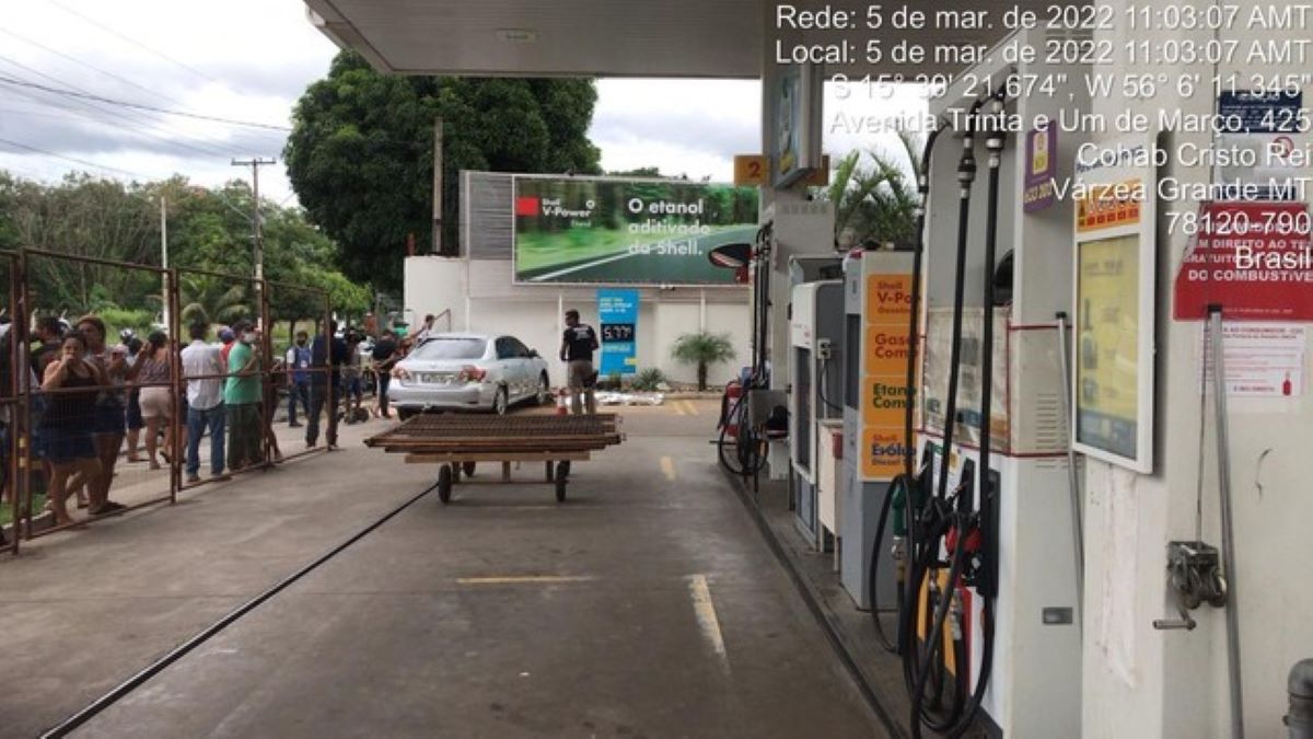 Várzea Grande | Mulher sem CNH, mata frentista atropelada em posto