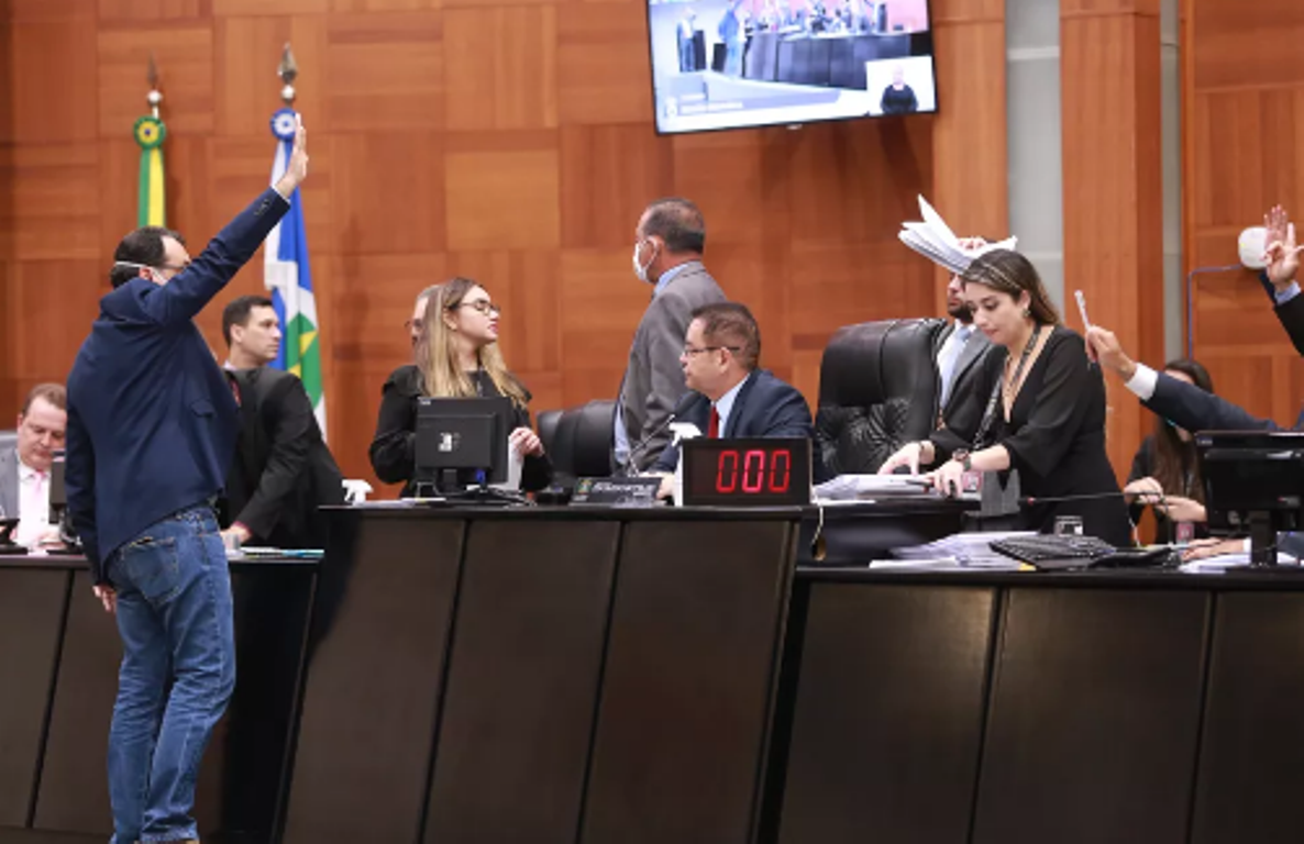 Deputados de MT aprovam aumento para carreiras da Segurança Pública