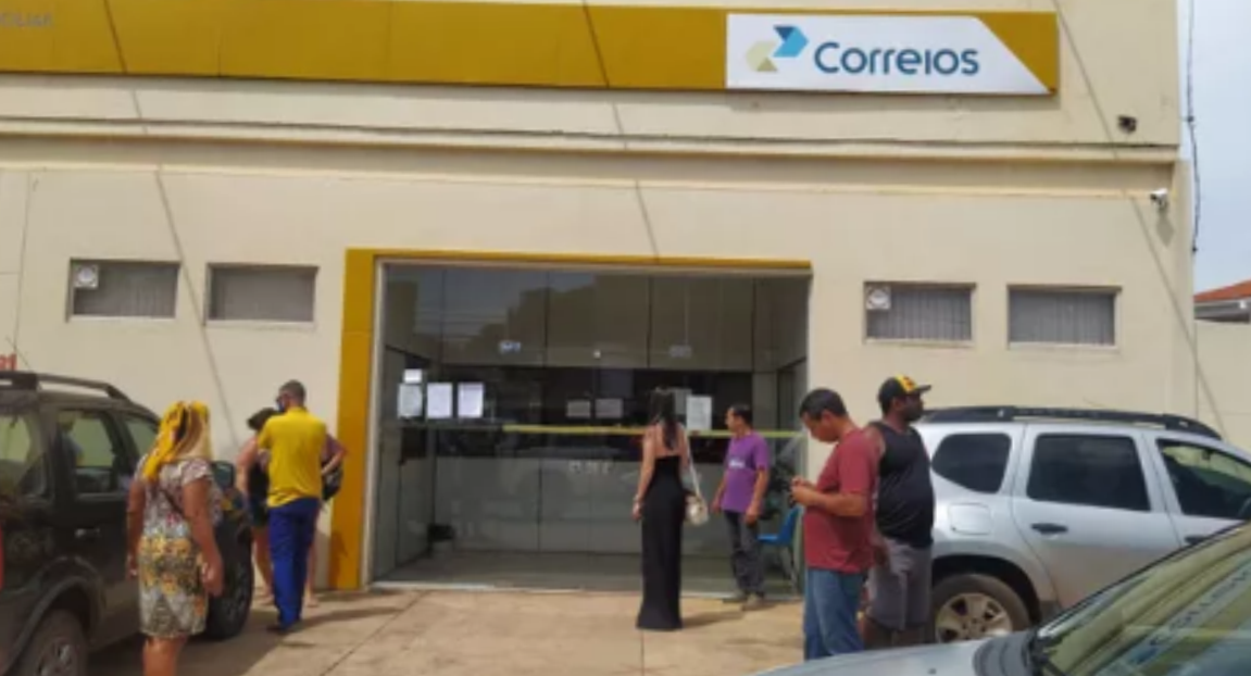 Mais de 150 mil cartas e encomendas ficam paradas durante greve dos carteiros em Várzea Grande