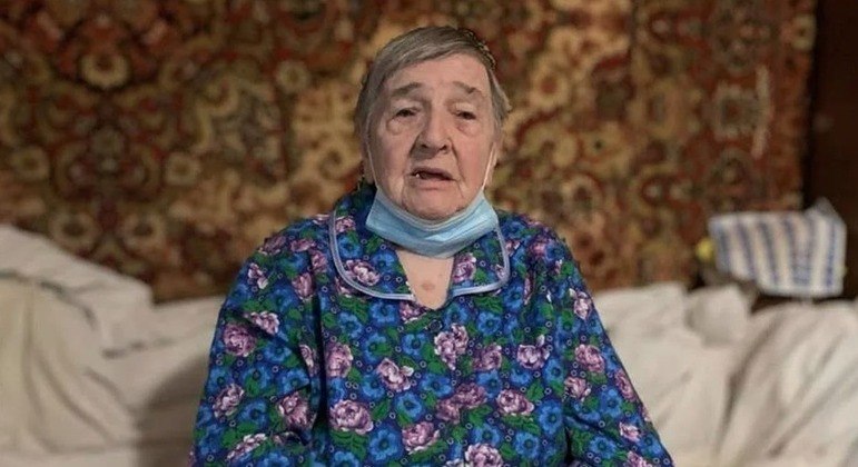 Sobrevivente do Holocausto morre de frio e sede aos 91 anos em Mariupol 