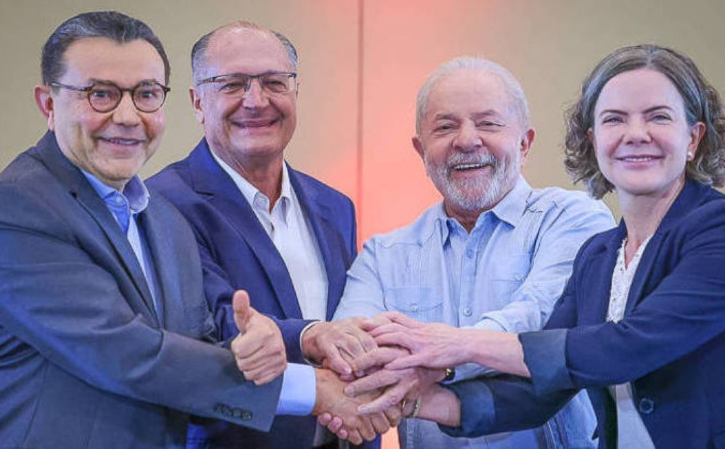 Aliados para as eleições deste ano, Lula e Alckmin mantêm ofensas antigas nas redes sociais