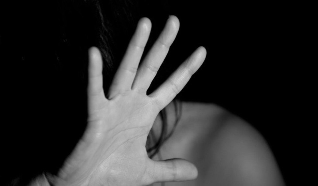 Começa a valer punição para servidores públicos que destratarem vítimas de violência