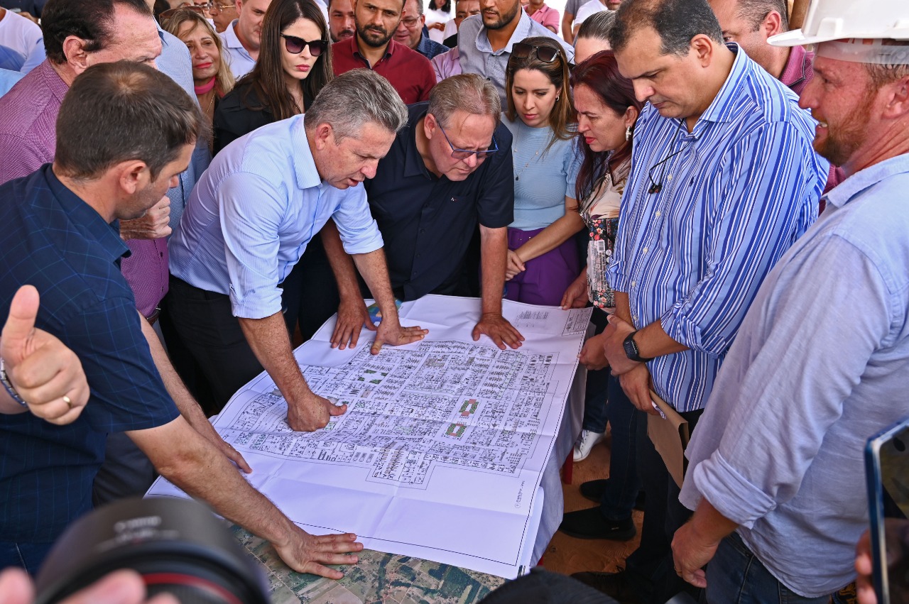 Mauro Mendes ressalta importância de ex-secretário da SES para construção do novo Hospital de Juína