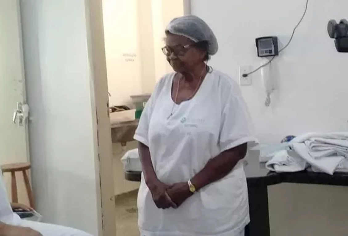 Várzea Grande | Filho de técnica de enfermagem encontrada morta enrolada em lençol se apresenta a polícia e confessa crime