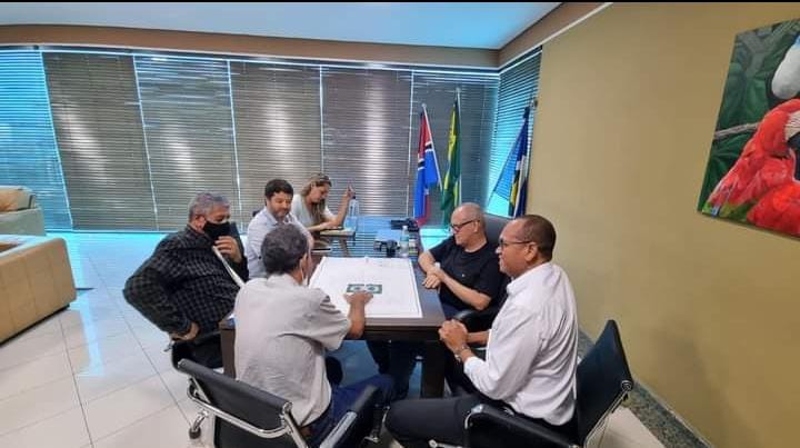 Prefeito assegura doação de área para construção de Centro de Diagnóstico de Câncer