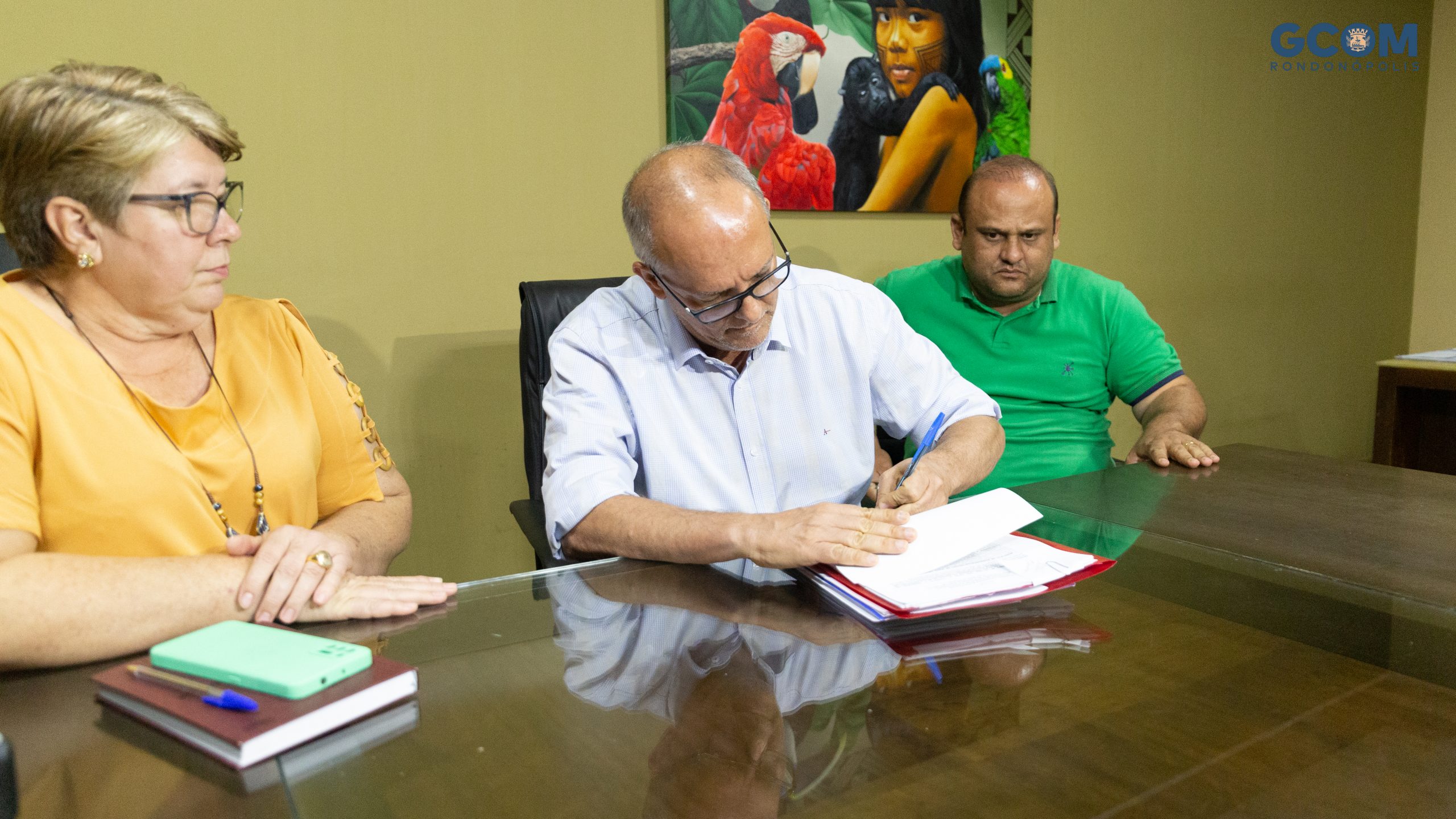 Rondonópolis | Prefeito assina convênio para mais dois cursos na Unemat