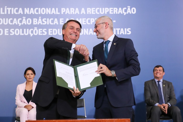Governo Federal lança políticas para recuperação da aprendizagem e acordo com Google