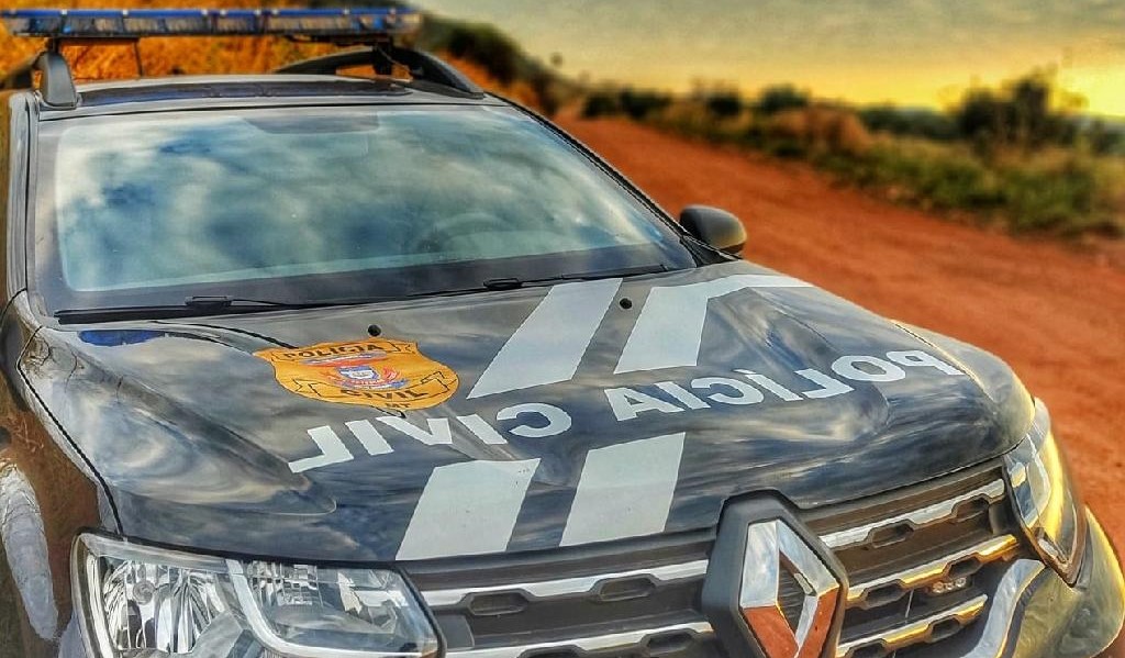 Homem é preso após invadir residência de ex-companheira e tentar enforcá-la
