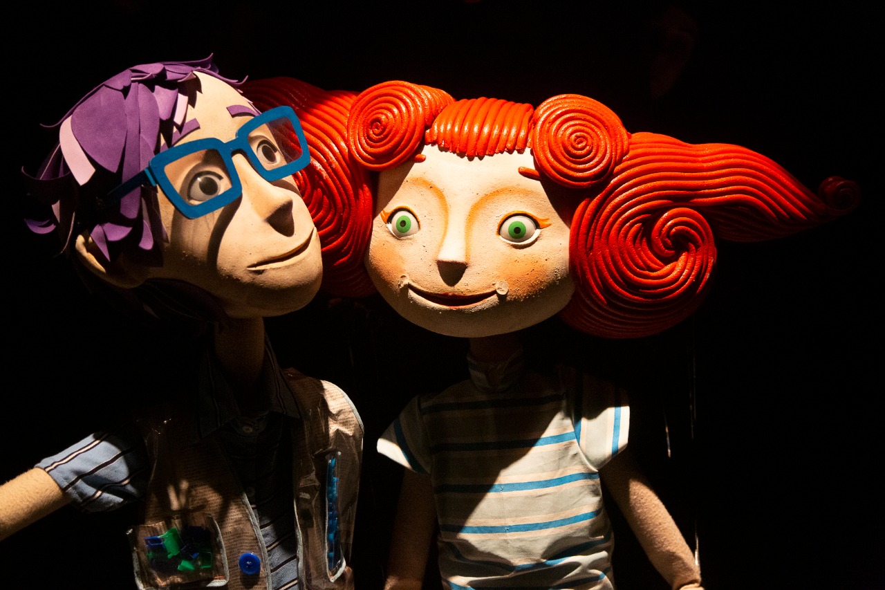 Personagens inspirados na dupla Palavra Cantada chegam a Cuiabá no musical “As Aventuras de Pauleco e Sandreca no Planeta Água”