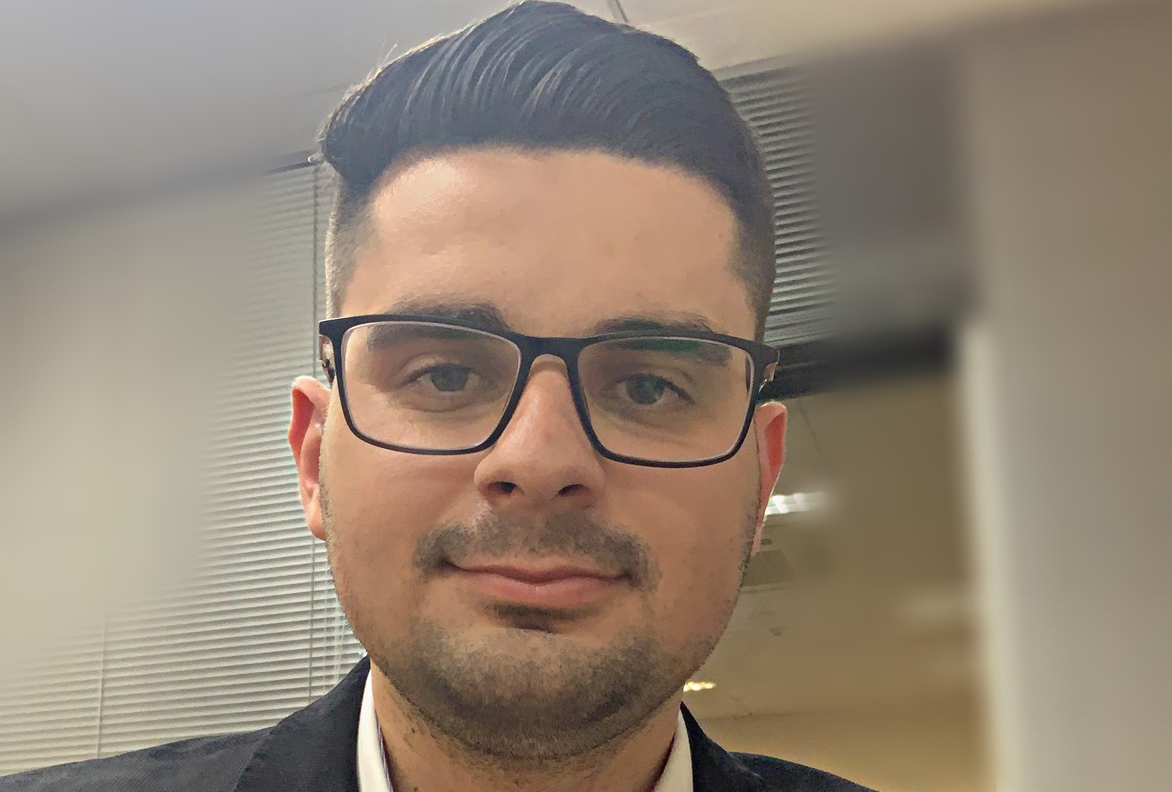 A todos aqueles que não perderam os seus ideais