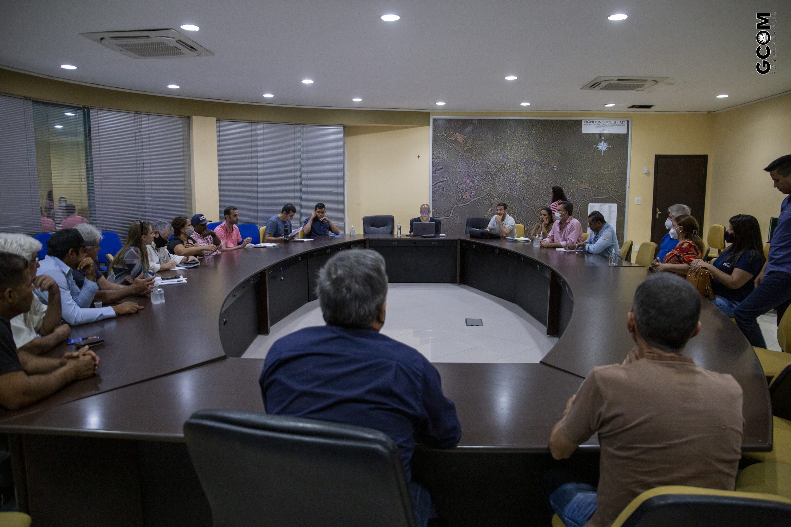 Prefeito recebe lideranças rurais e avalia progresso de obras de demandas das comunidades