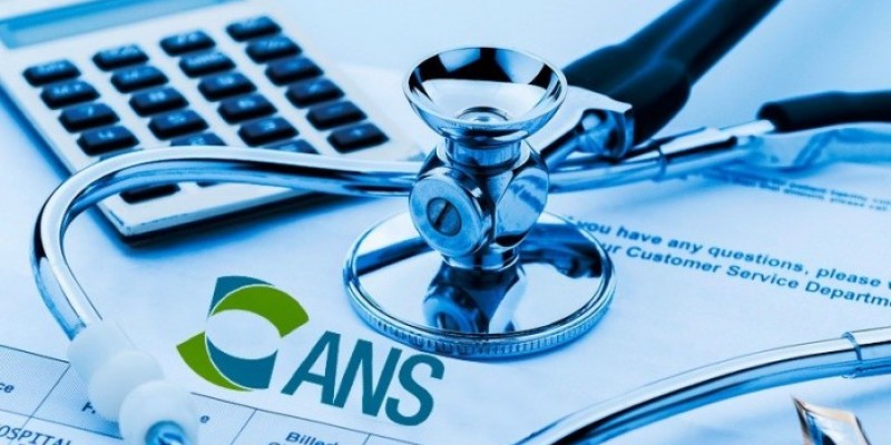 Lei que regulamenta planos de saúde completa 24 anos