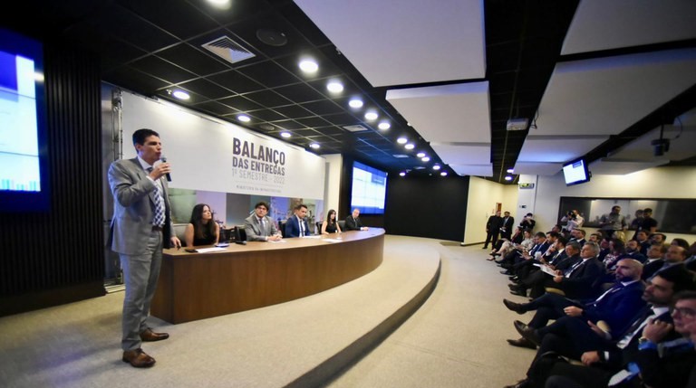Obras e programas federais melhoram conexão do Centro-Oeste com todo o Brasil