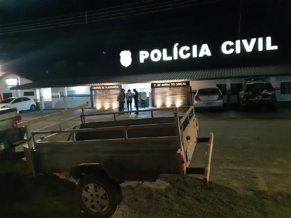 Polícia Civil recupera veículo reboque furtado em Barra do Garças