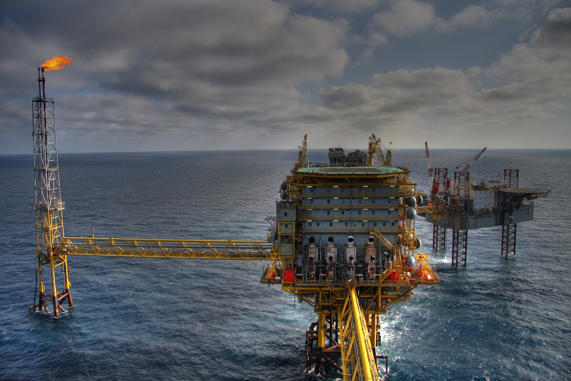 Como a guerra está afetando o Petróleo e como isso impacta os ativos