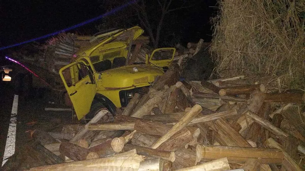 Caminhoneiro morre na BR-270 após perder controle da direção