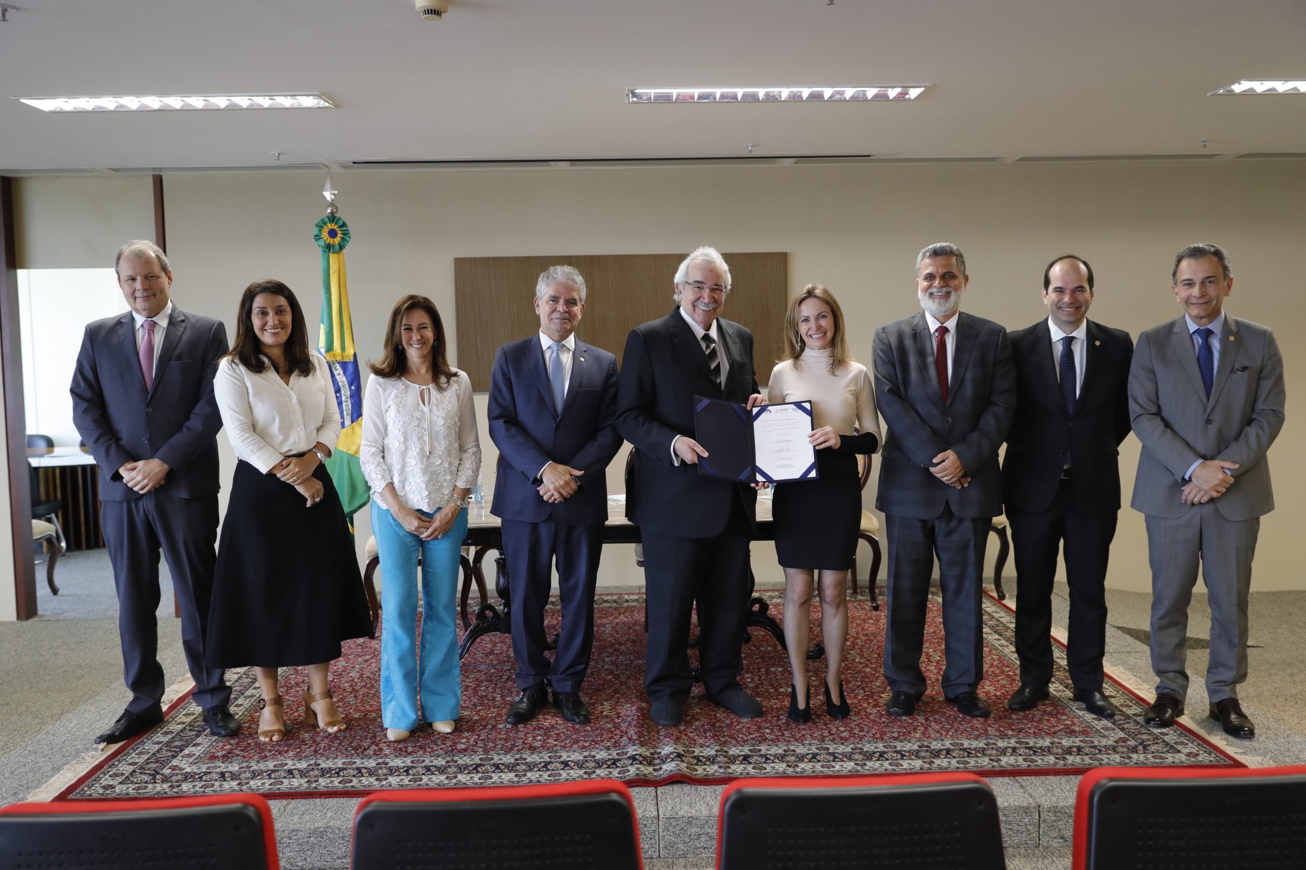 TST adere a projeto de combate ao tráfico de pessoas para trabalho escravo