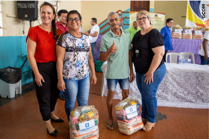 SEMPRAS entrega cestas básicas a famílias em situação de vulnerabilidade social