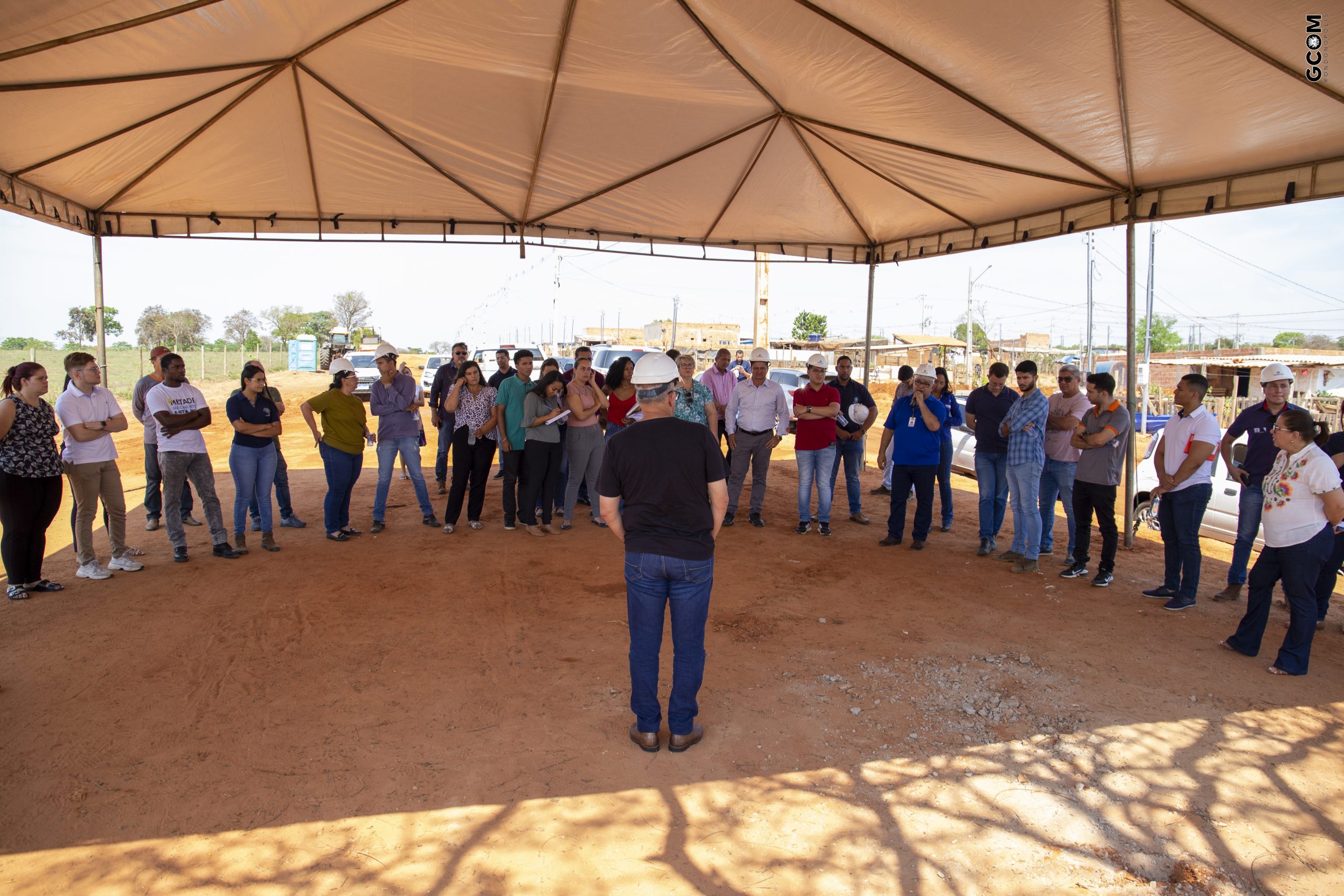 Rondonópolis | Prefeito visita residencial Maria Amélia e vistoria andamento das obras