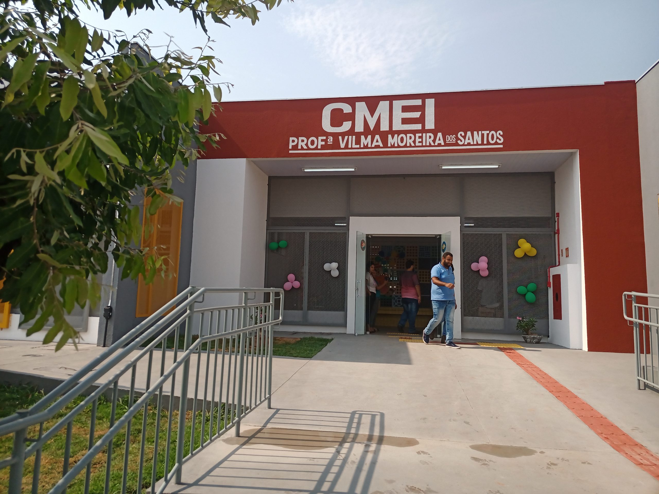 Prefeito inaugura segunda creche no residencial Alfredo de Castro