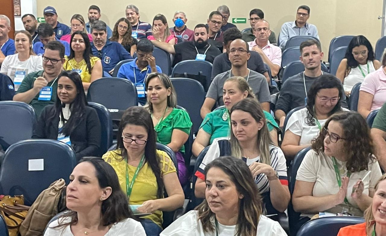 Médicos veterinários do Indea passam por capacitação e reciclagem; Presidente e diretora do Sintap/MT prestigiam abertura do curso