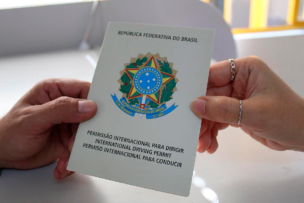 Detran-MT suspende temporariamente a emissão da Permissão Internacional para Dirigir