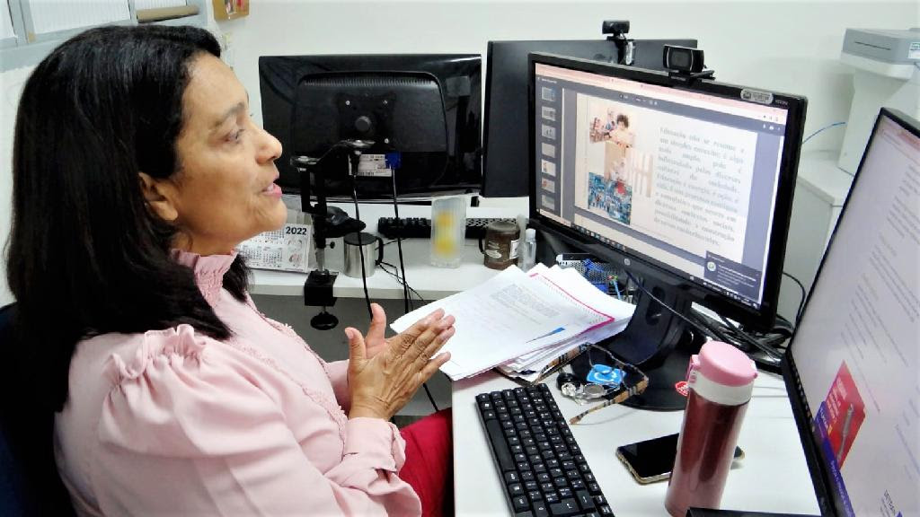 Detran-MT inicia Curso de Formação de Instrutor de Trânsito para profissionais com formação em Libras