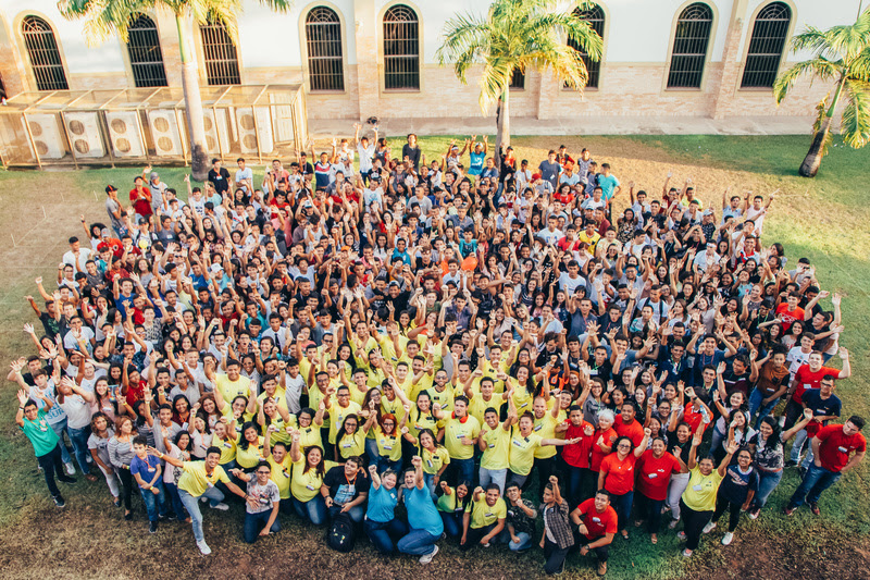 MeetUp retoma modelo presencial e promove liderança juvenil em todo o Brasil