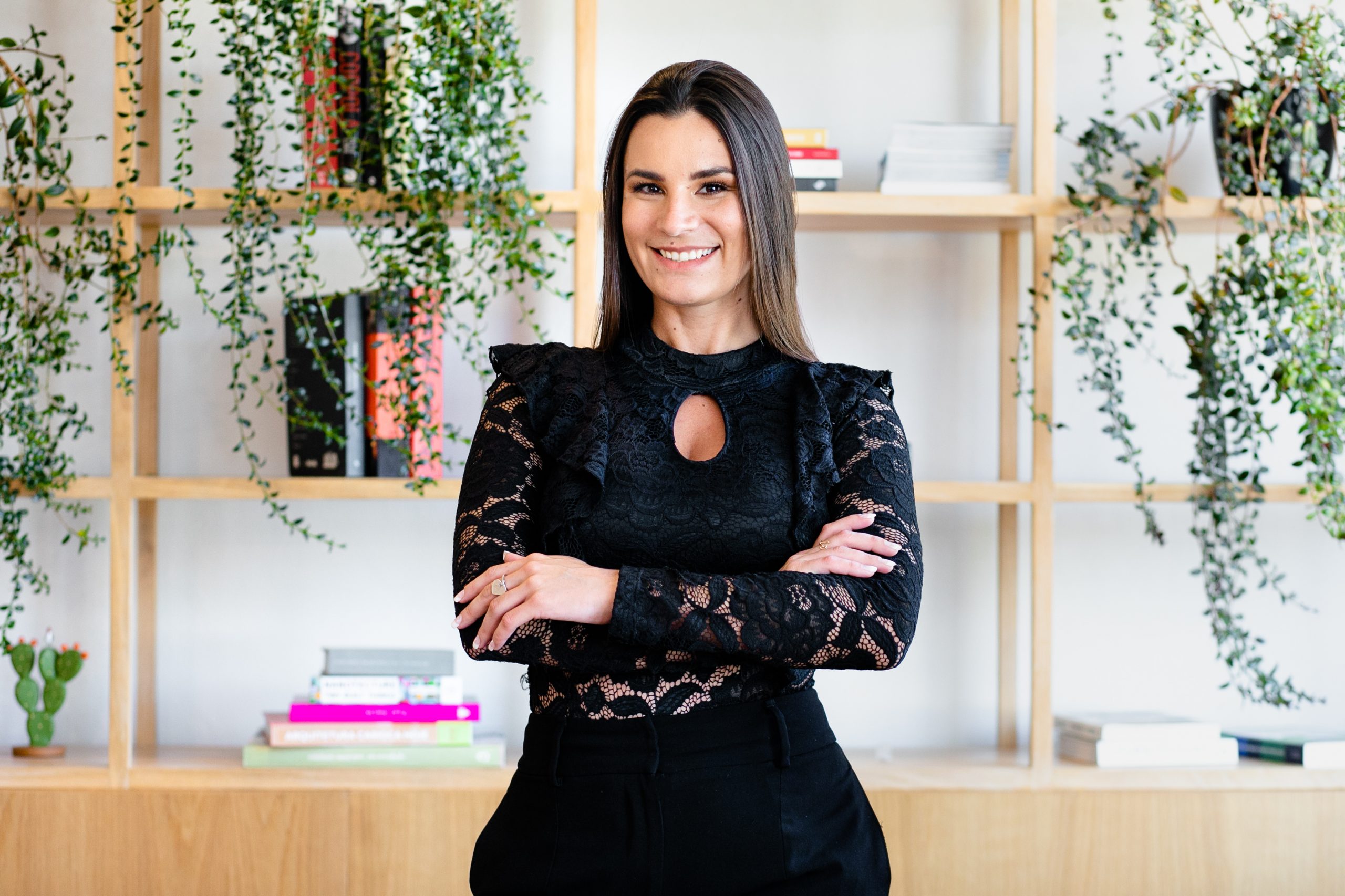 Resultado das eleições aumentam em 877% busca por visto para sair do país; levantamento é de escritório especializado em imigração de brasileiros