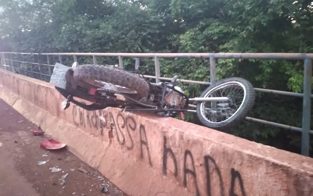 Acidente entre carro e motocicleta deixa um morto na MT-344