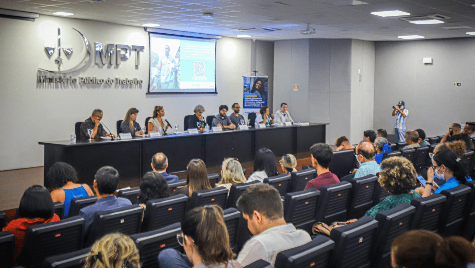 Pesquisa revela oportunidades para a integração de pessoas da Venezuela no mercado de trabalho de Manaus e Boa Vista