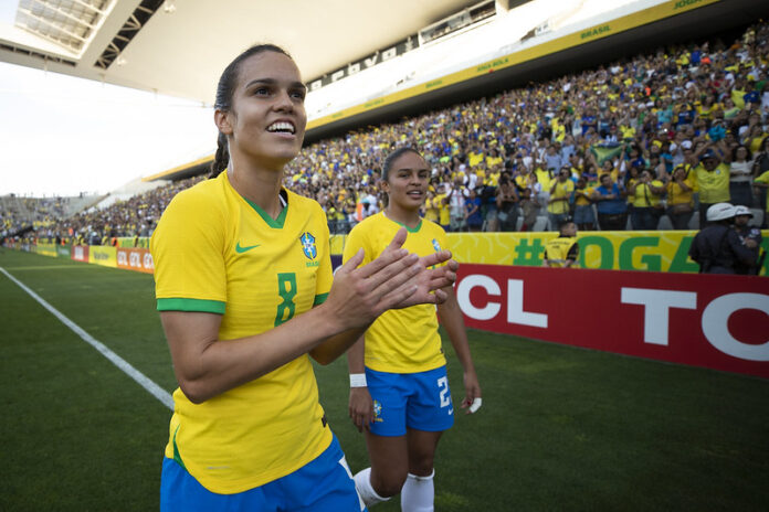 Rondonopolitana faz gol da vitória do Brasil contra o Canadá