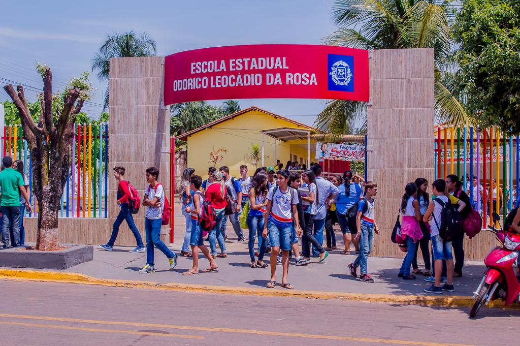 Semed divulga escolas para receber novos alunos e anuncia que Odorico será municipalizada