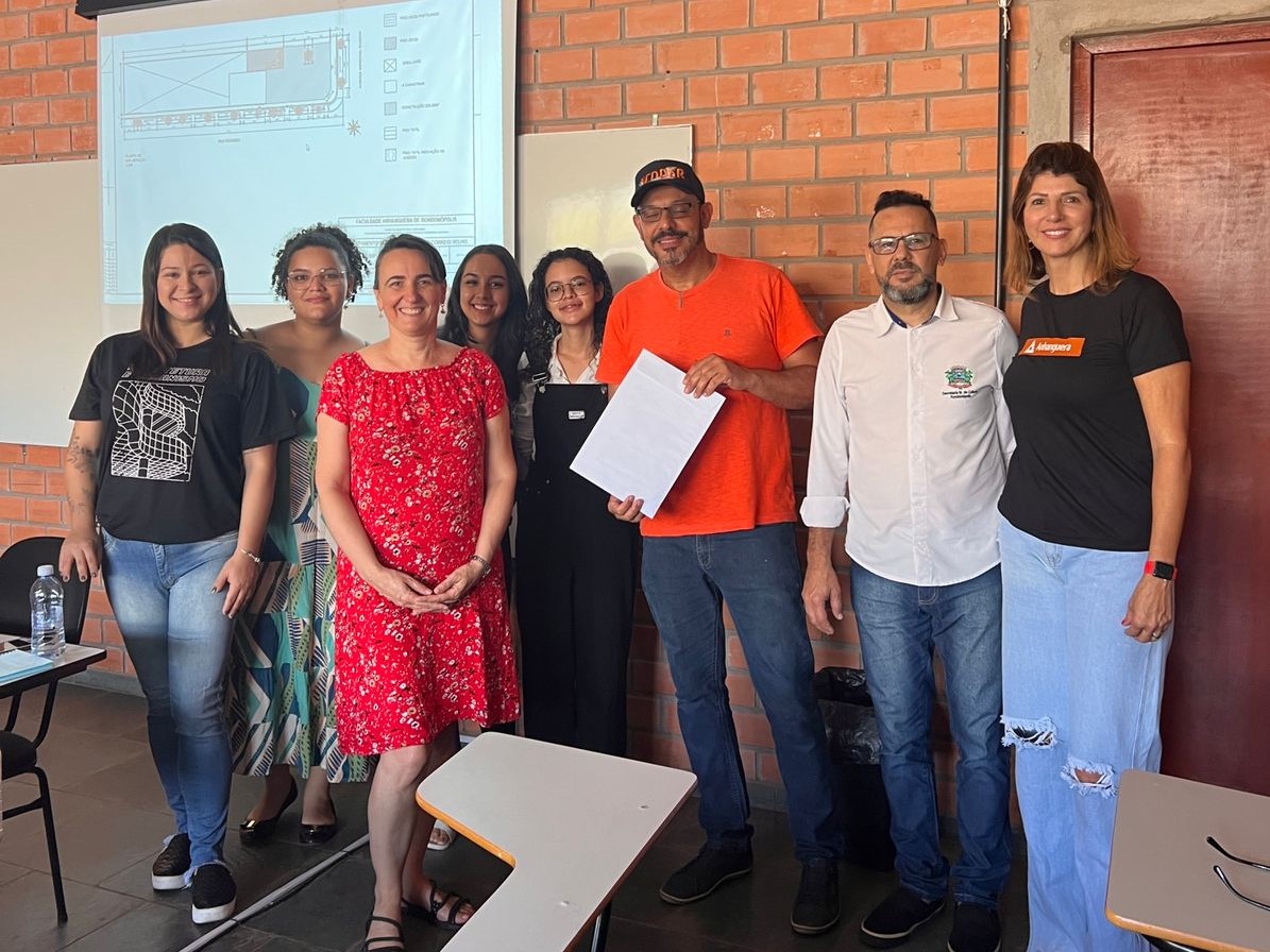 Universitários concluem análise arquitetônica e estrutural do Correio Velho