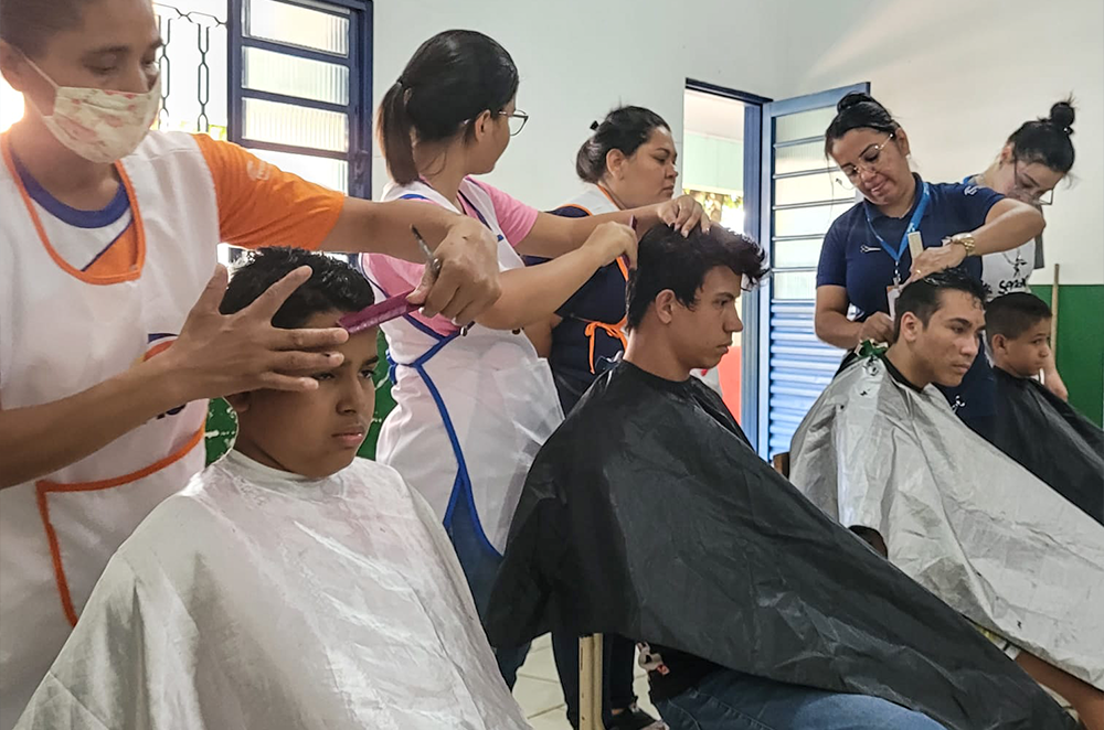 Senac-MT garante cursos gratuitos, materiais e equipamentos de beleza e estética