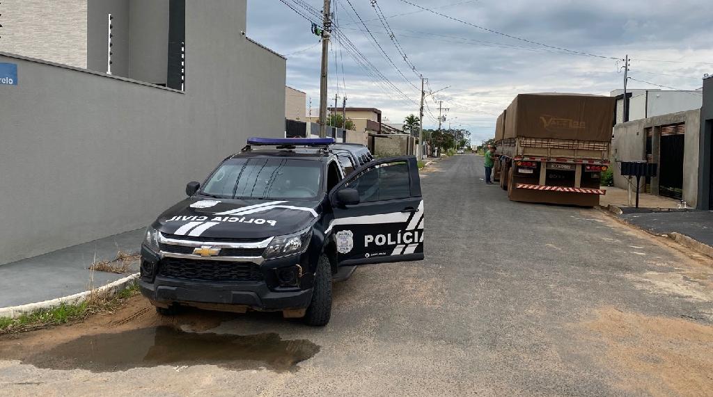 Operação cumpre 11 ordens judiciais contra associação criminosa envolvida em roubo e furto de defensivos