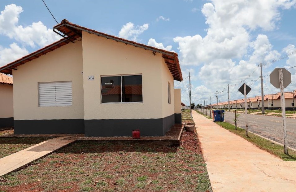 Governo firma convênios para construção de casas do SER Família Habitação
