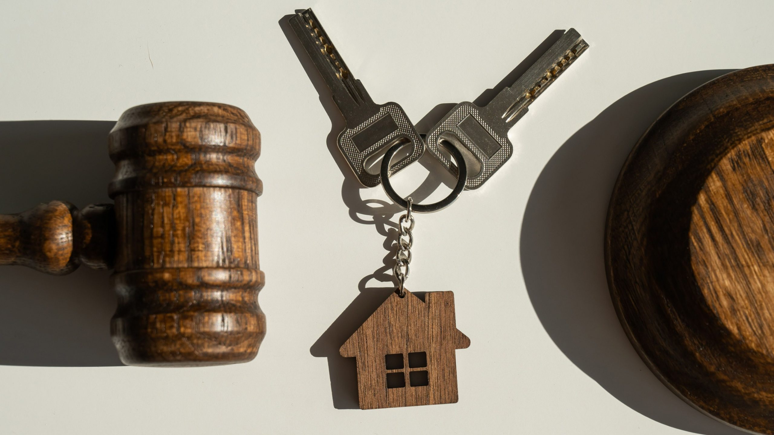 Como solucionar problemas e conflitos dentro de um condomínio sem precisar acionar a Justiça?